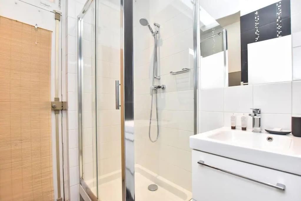 Goodguest-Appartement Design Et Cosy Batignolles Paris Exterior photo